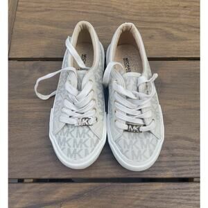 Michael Kors Girls “IMA REBEL-888”  shoes size 13 Youth new never worn MK